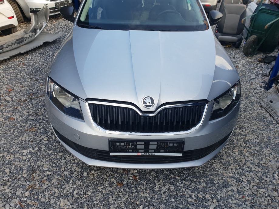 Škoda Octavia Combi 1,6 TDI *DIJELOVI*