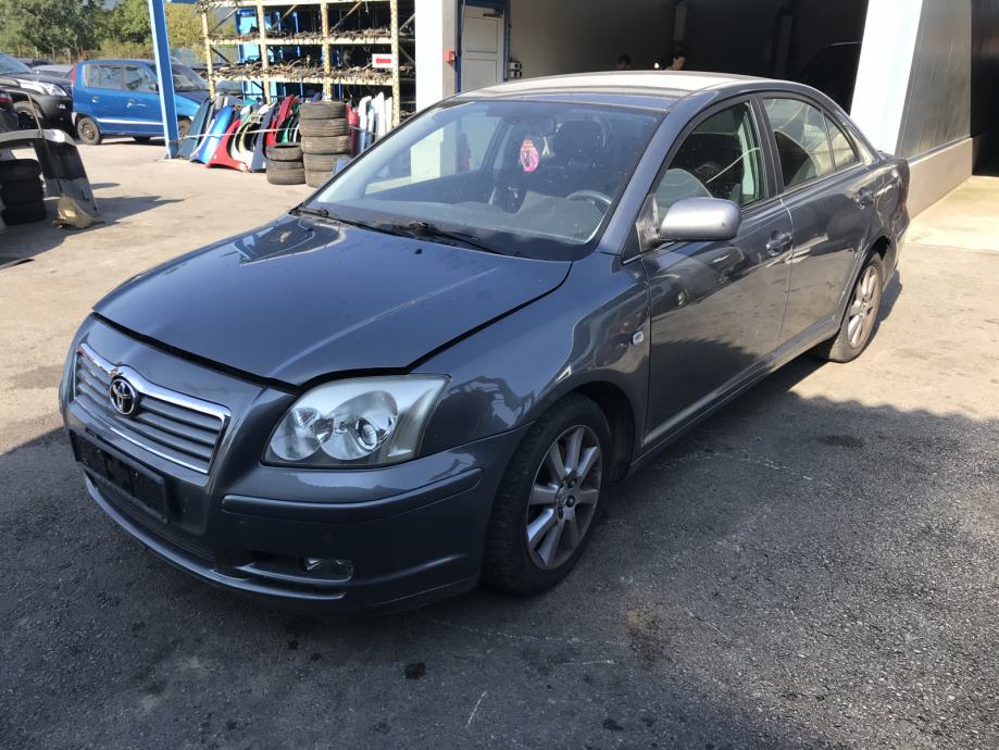 Toyota Avensis 2.0 automatik DIJELOVI