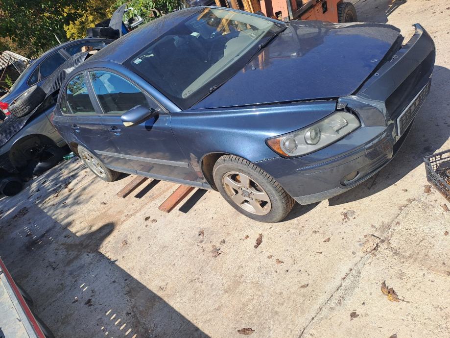 Volvo S40 1,6 dijelovi