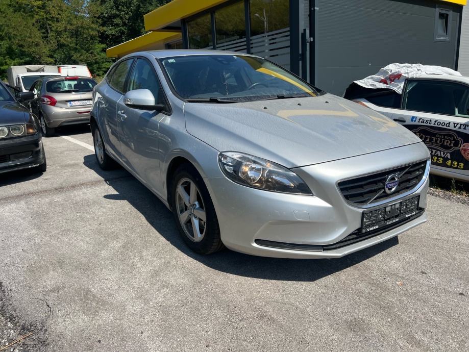 Volvo V40 2.0D