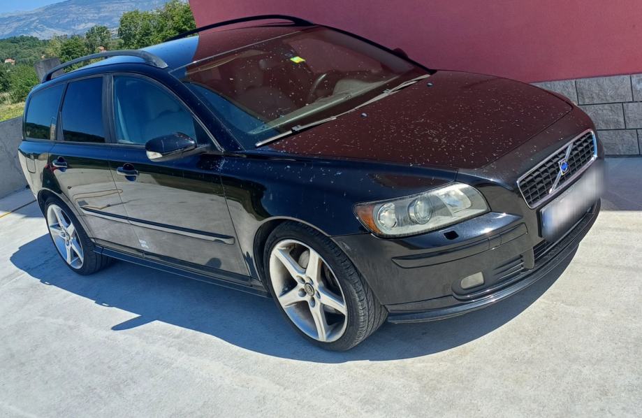 Volvo V50 T5  2.5  R dasign automatik dijelovi