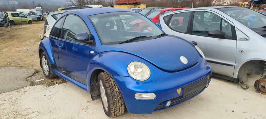 VW Beetle Buba 2 0 DIJELOVI 2001 God