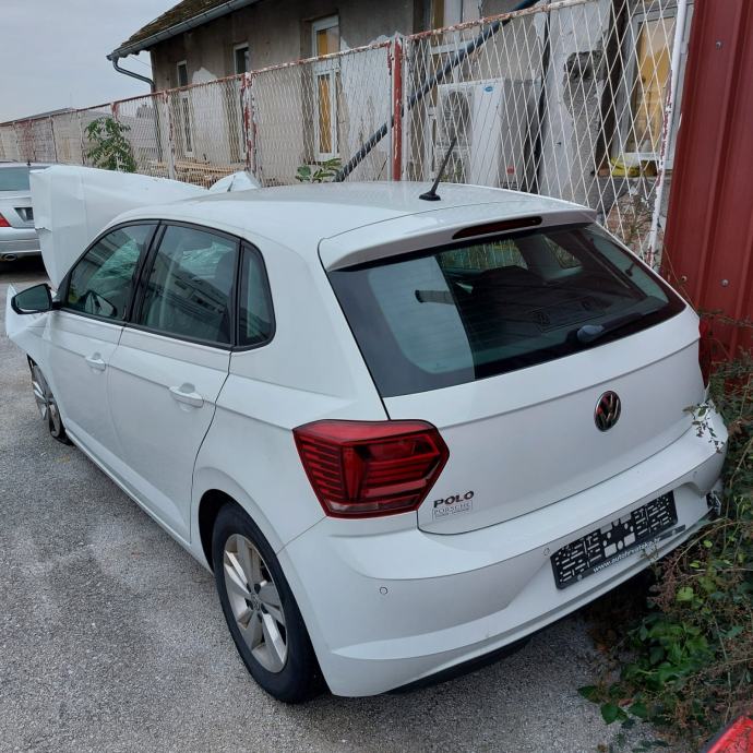 VW Polo 1,0 TSI 2021god karambol na ime kupca prodajem