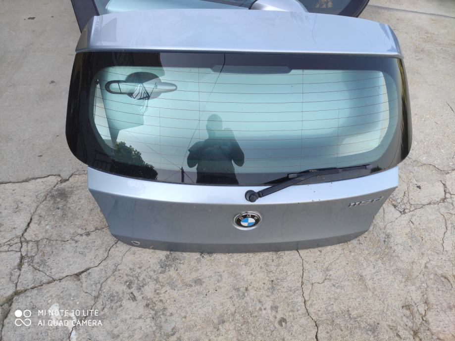 BMW 1 2006 ZADNJA GEPEK VRATA KOMPLET