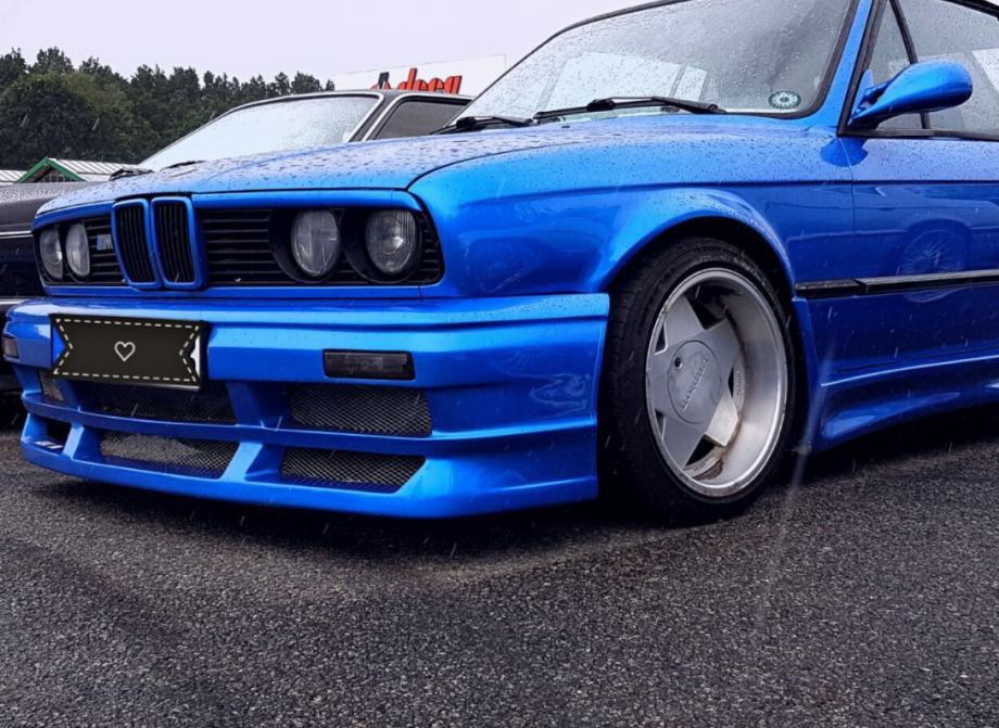 BMW E30 BRANIK PREDNJI RIEGER