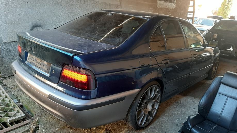 Bmw E39 Zadnji M branik