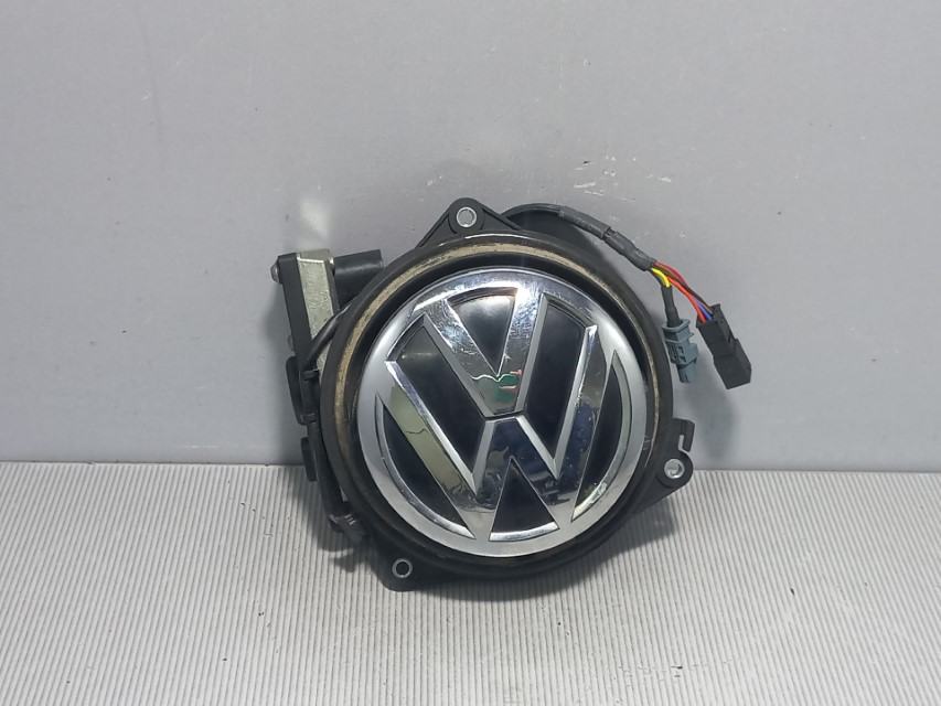 BRAVA PRTLJAZNIKA VW PASSAT B8 &gt; 14- 3G0827469B