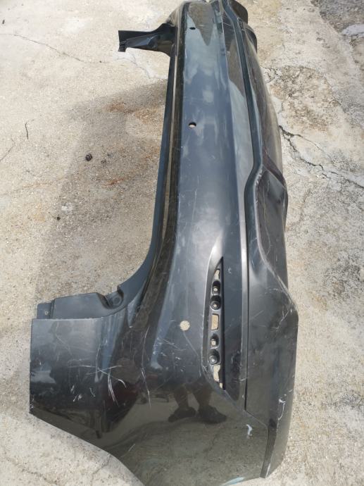Ford Focus 2019 - branik zadnji (JX7B17906-B) lakše oštećeno