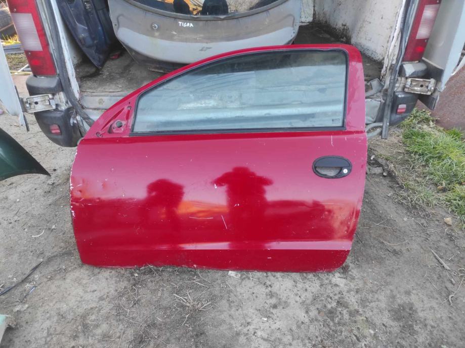 lijeva vrata opel corsa c s 3 vrata