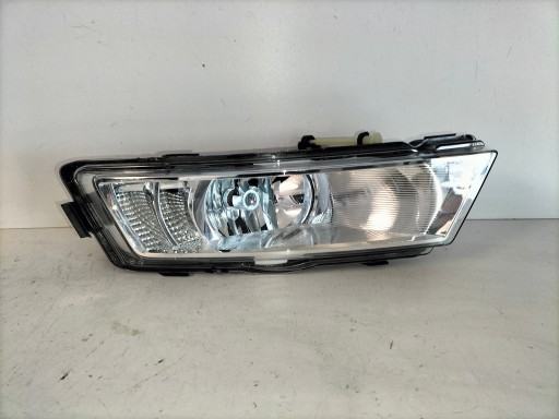 MAGLENKA LAMPA FAR DESNI SKODA RAPID 12-17