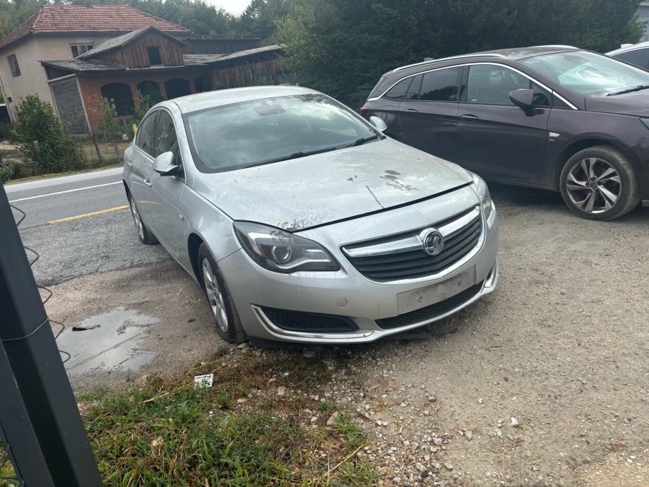 Opel insignia 1.6d 2015g dijelovi