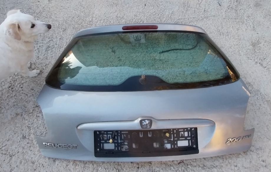 Peta vrata prtljažnika- Peugeot 206