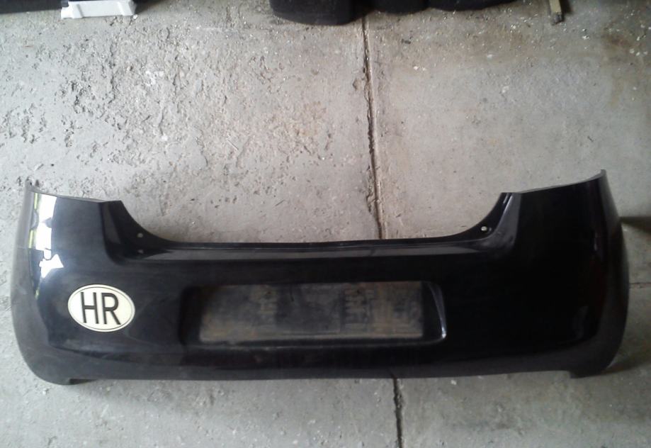 Toyota Yaris (3 i 5 vrata) 2006-2011 branik stražnji - ORIGINAL