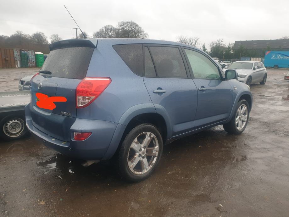 vrata Toyota RAV4