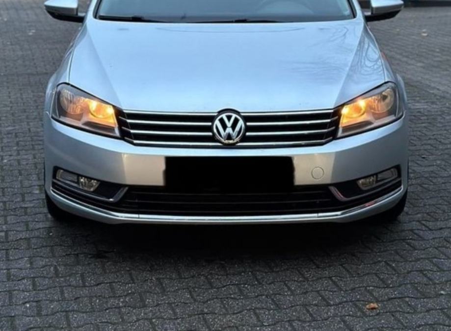 VW Passat B7 3C2 2.0 TDI komplet prednji kraj limarija frontpaket