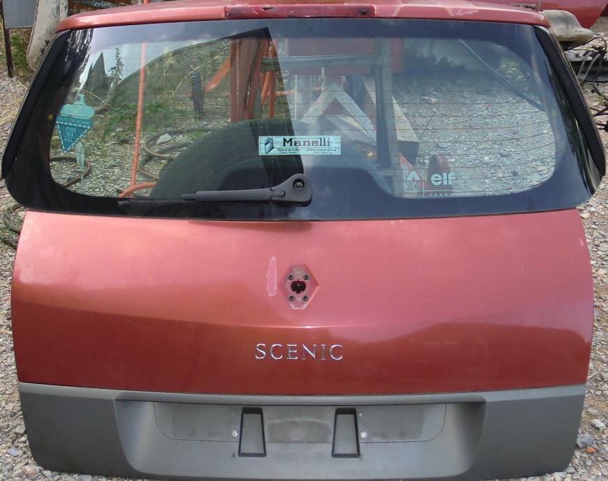 Zadnja hauba Renault Scenic 2005g.