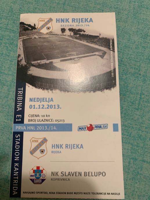 KN Armada i HNK Rijeka uoči utakmice sa Slaven Belupom darivali svjetskog  prvaka u jedrenju na dasci - Novi list