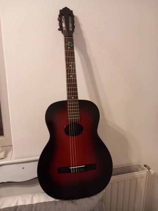 KLASIČNA GITARA