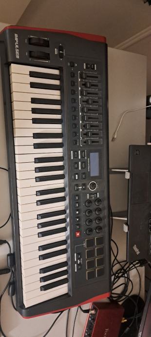 Novation impulse 49 midi klavijatura