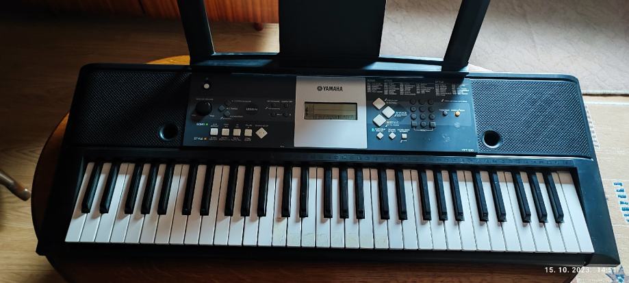 Yamaha YPT 230 klavijature