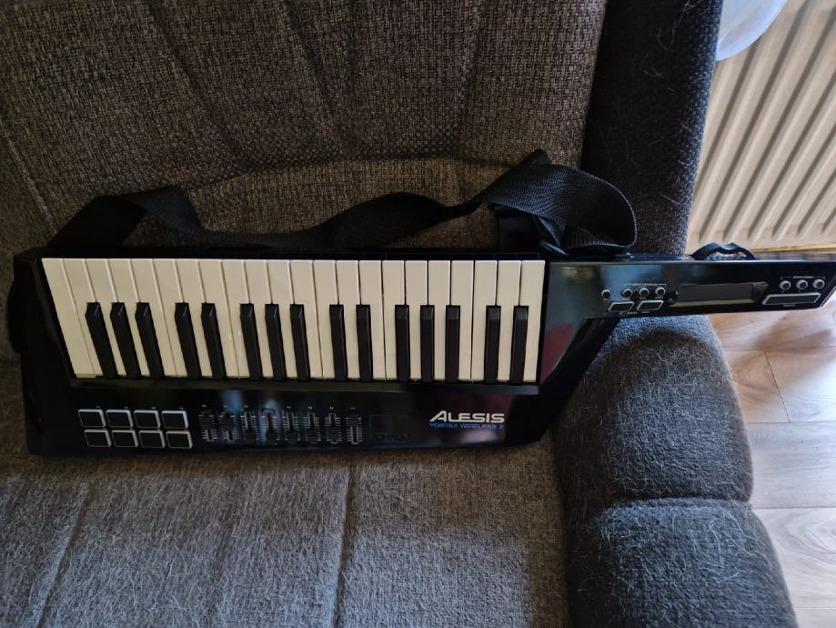 Alesis Vortex Wireles2 keytar