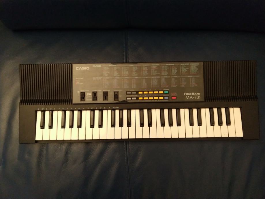 CASIO mini synthesizer