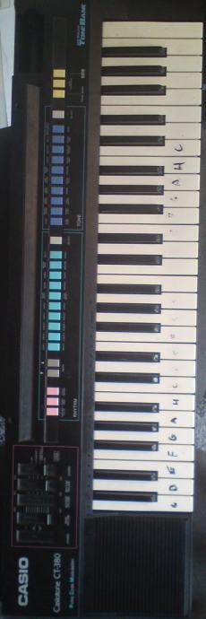 Casio Synthesizer