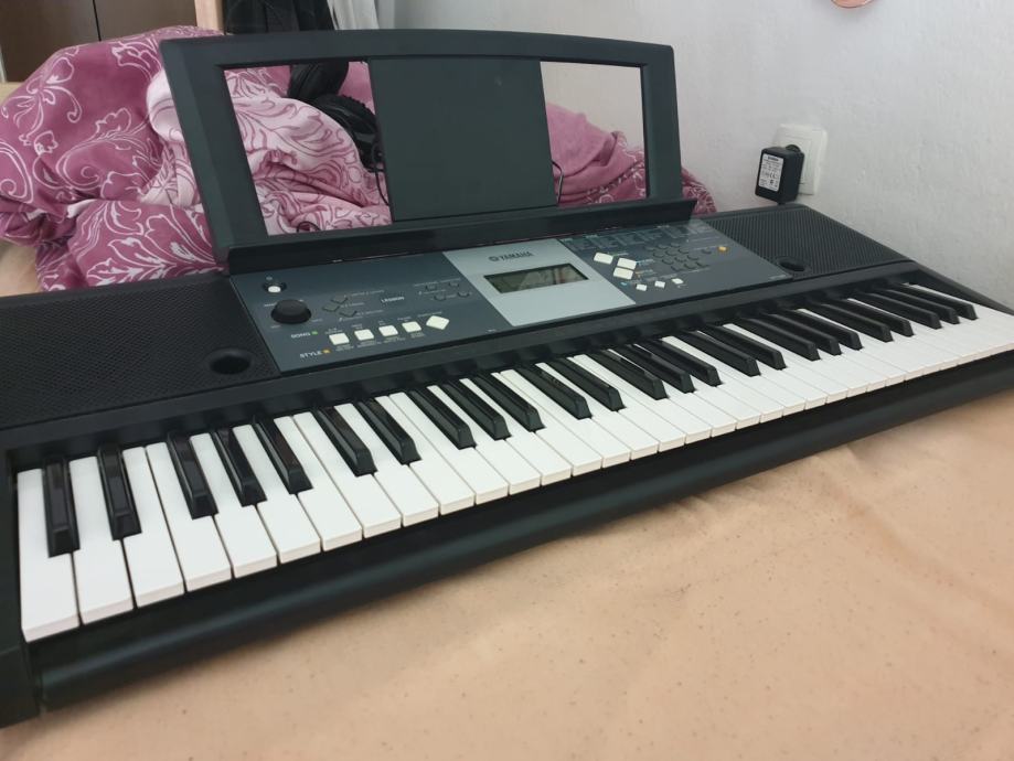 Klavijature ( sintesajzer ) Yamaha YPT-230