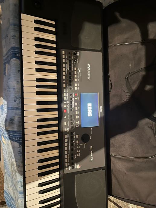 Korg pa 600