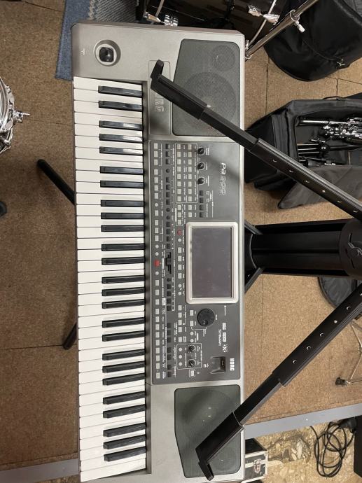 Korg pa 900