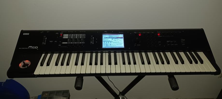 KORG M50