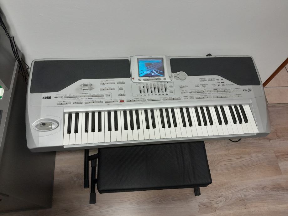 Korg PA1X klavijatura