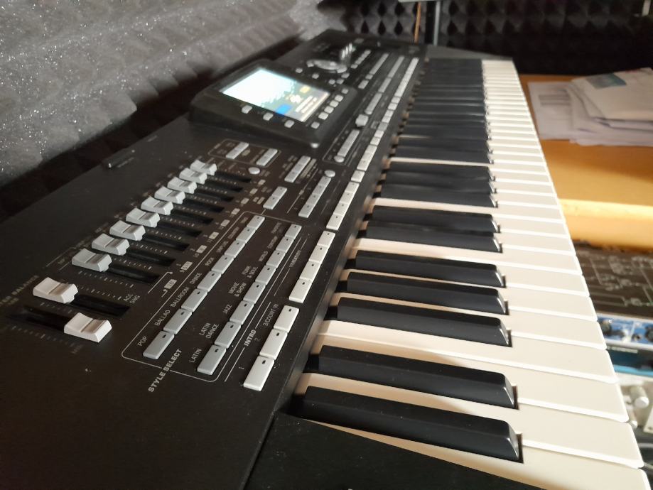 Korg Pa3X profesional 61