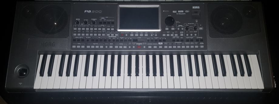 Korg PA900