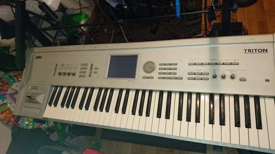 KORG Triton Classic