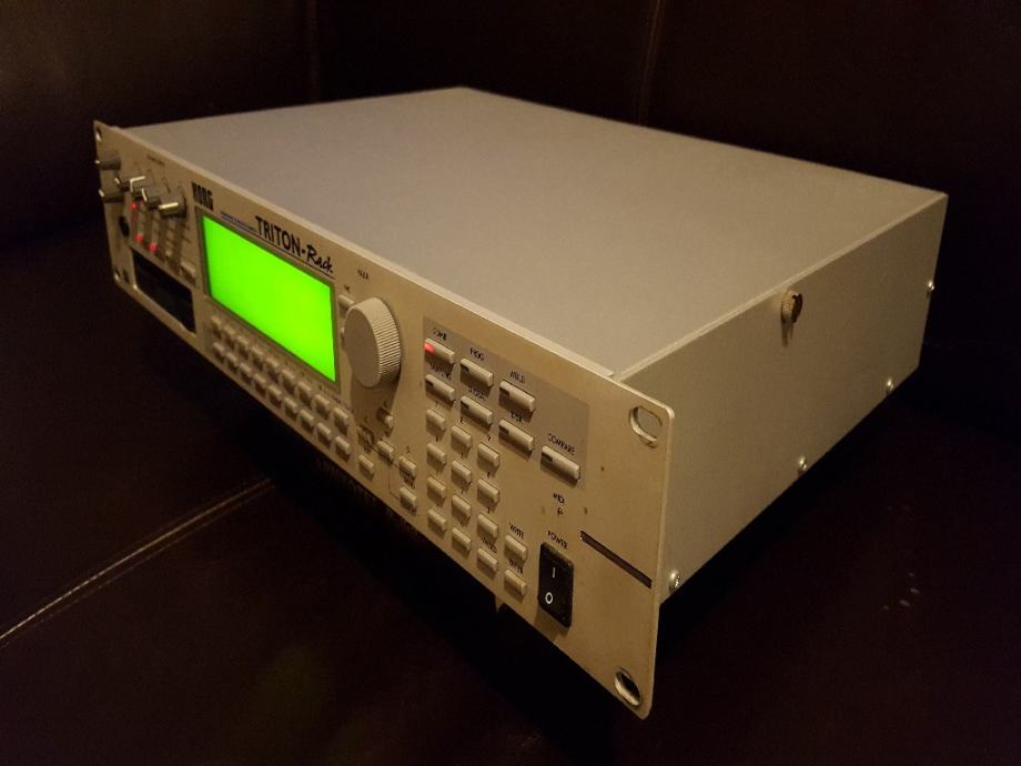 KORG TRITON-Rack, SCSI, max RAM, EXB03+EXB04