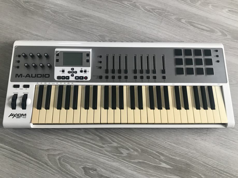 M-AUDIO Axiom Air 49, neispravan Master keyboard