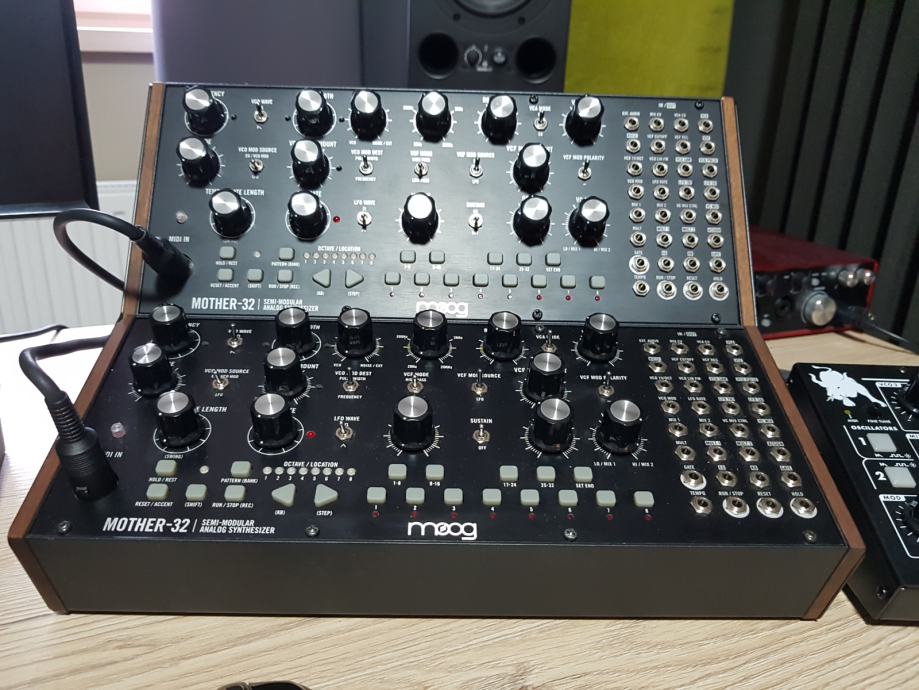 Moog Mother 32