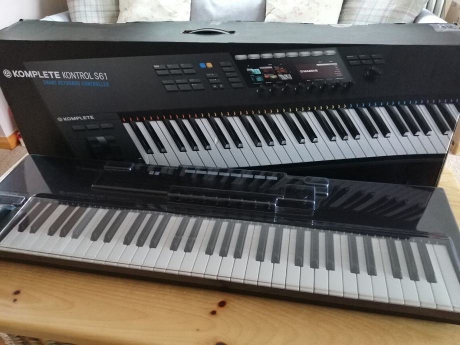 Native Instruments Komplete Kontrol S61 Mk2