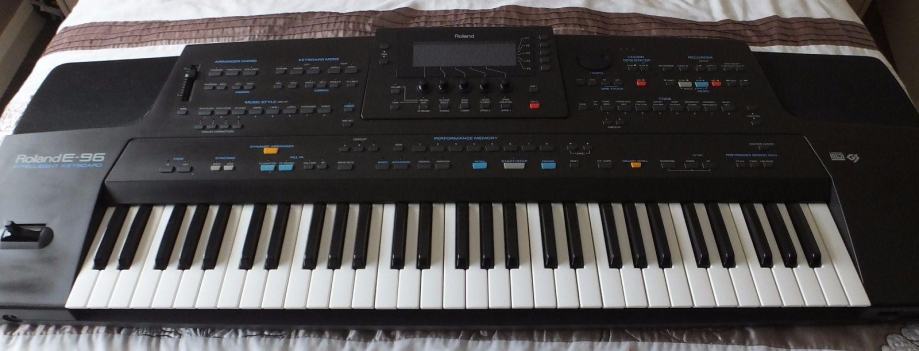 roland e96 keyboard