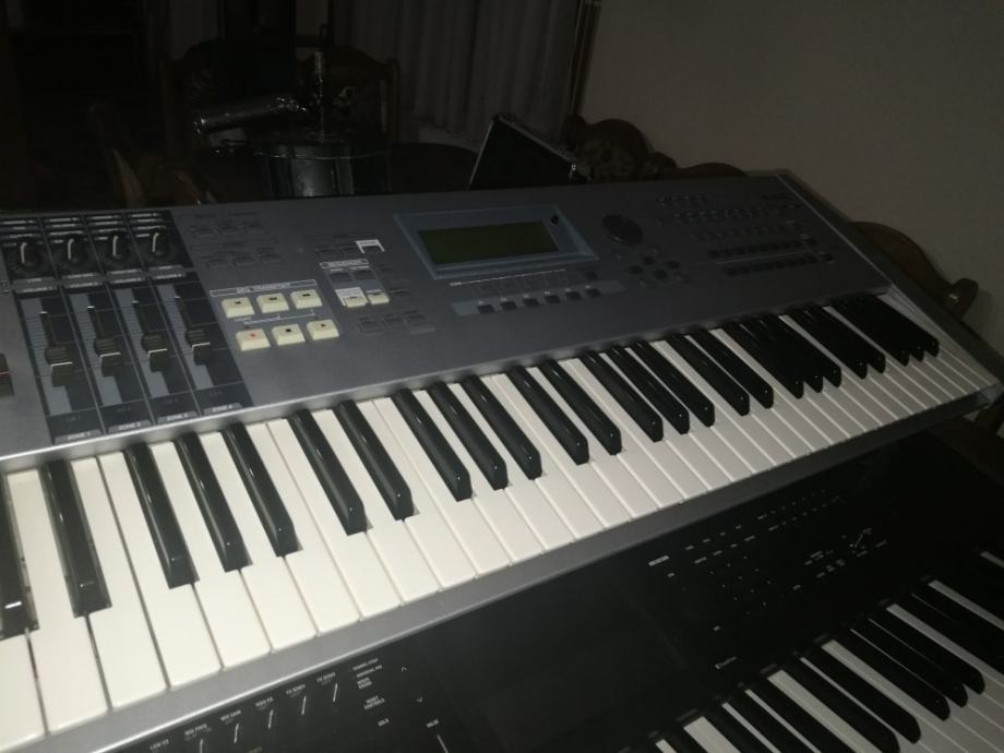  Yamaha  Motif Es6 