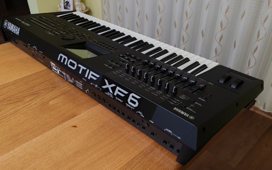 YAMAHA MOTIF XF6