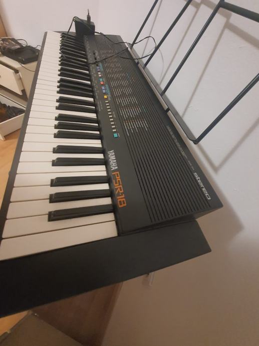 Yamaha PSR-18 klavijatura