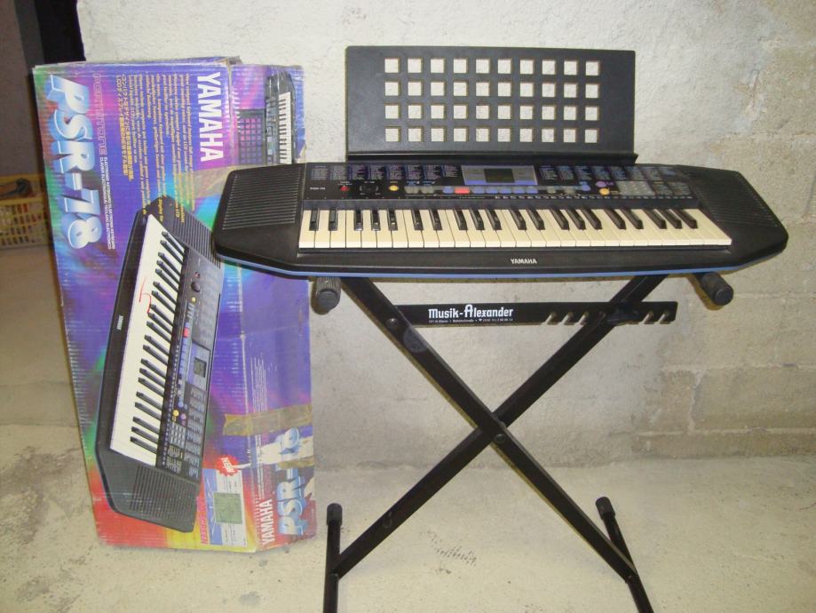 YAMAHA PSR-18