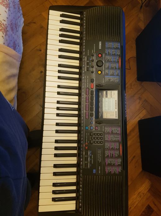 Yamaha PSR-220