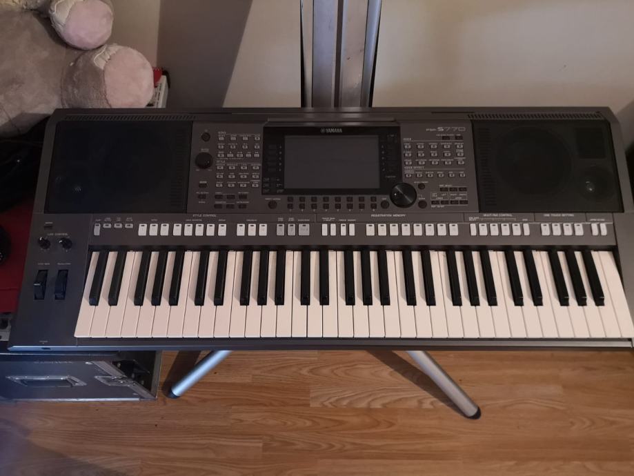 Yamaha psr s 770 (kućna upotreba ko nova)