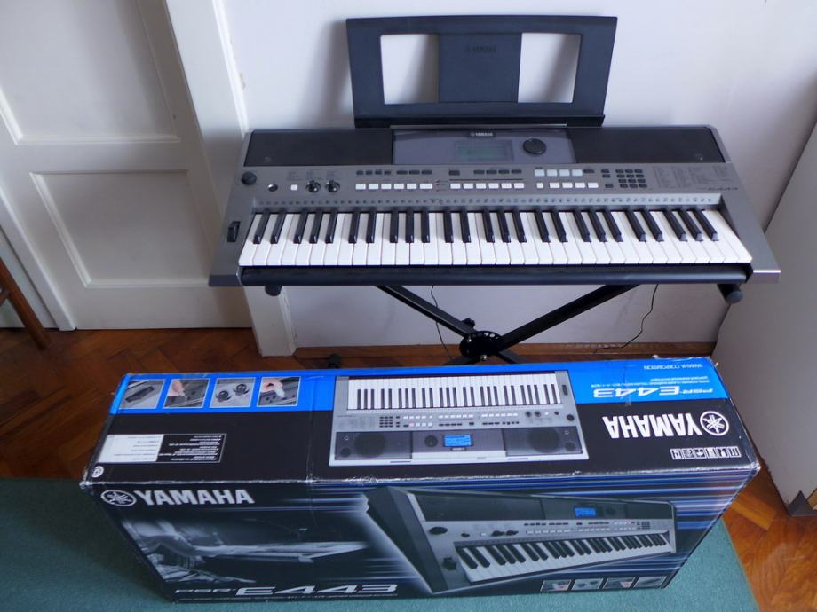 Yamaha PSR e 443