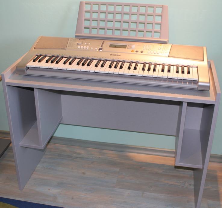 Yamaha PSR E303