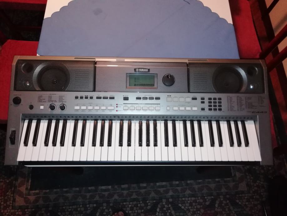 YAMAHA PSR E443