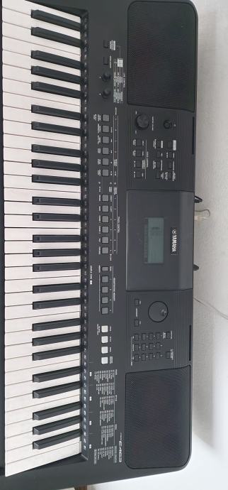 Yamaha PSR E463